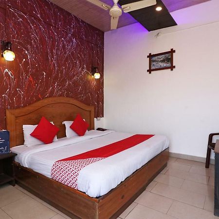 Oyo 45961 Hotel Swarn Bhumi Bilāspur Buitenkant foto